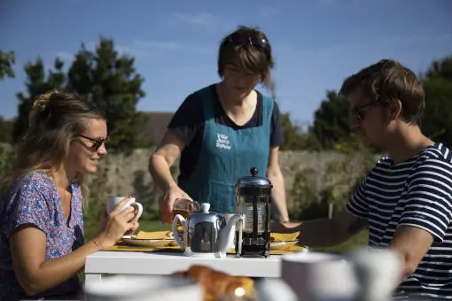 Villa Juno - Breakfast Club au jardin
